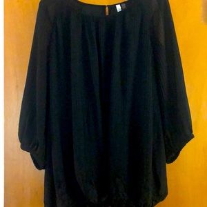 Women’s NY Cold shoulder black blouse size XL